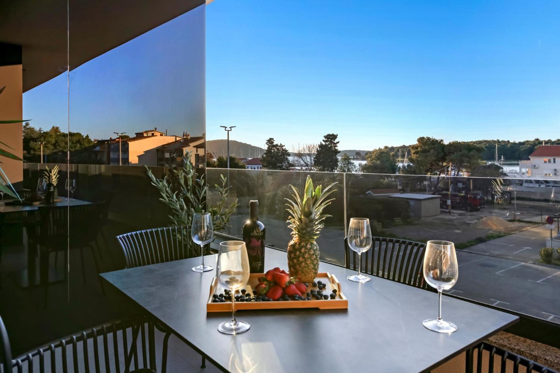 Fly Apartments Medulin - 50M From The Beach - New 2024 Buitenkant foto
